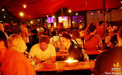 afbeelding Twentse jongeren kunnen niet meer feesten bij Index en ZAK: Duitse discotheken twee weken dicht